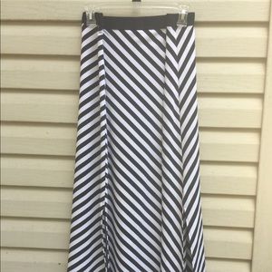 Ruby Road Black and White Striped Skirt